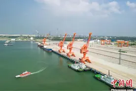 广西北海铁山港西港区北暮作业区南10号泊位投产使用图片
