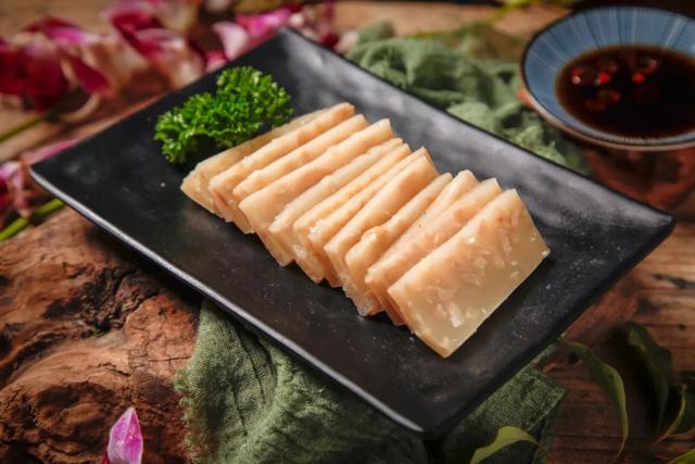 花胶猪皮排骨汤 2026年花胶猪骨汤加什么食材好