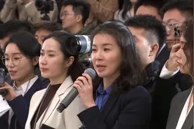 裴红霞：引领学生感受全过程人民民主温度图片