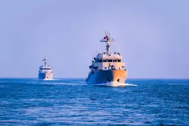 打头阵、破雷障！南部战区海军某扫雷舰大队奔赴某海域开展实战化训练图片