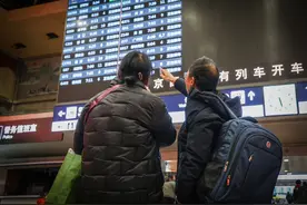 头啖汤评论：回家的行囊，刻印着时代的脚步图片