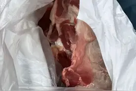 河南郑州一学校给“老师吃新鲜肉，学生吃冷冻肉”？官方凌晨通报→图片