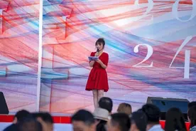 喀什上海嘉年华的背后故事：从两位青年的梦想，到两座城的舞台图片