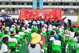 汉滨区洪山镇教育集团举行素质教育成果展示暨艺术节活动图片