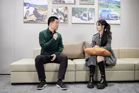 《夺金2025》李想的晚餐高能输出，贴心好礼点燃大学生创业者内心火种图片
