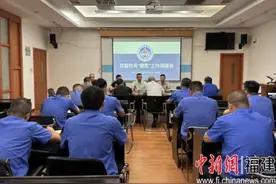 台风期间 晋江“免费停车”避险广受赞扬图片