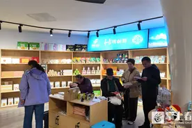 花式“宠客”！昆明观鸥福利包“上新” 下飞机就去看海鸥！图片
