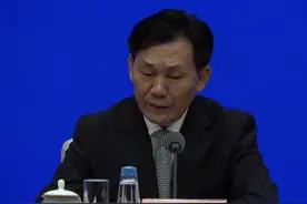 2023年全国新发现4个亿吨级油田和4个千亿方级气田图片