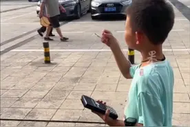孤独症孩子通过太阳判断时间，精确到几点几分。爸爸：想懂他的世界，但真的很难…图片