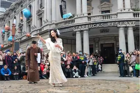 老街区里潮流新  | 处处有戏，沉浸式演绎照亮天津图片