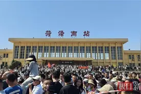 “菏泽树哥”郭有才的流量奇迹：我所有的故事都在《诺言》里图片