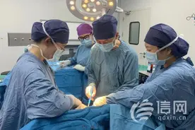 35岁女性患乳腺癌 妇儿乳腺外科乳房重建手术让她“美丽如初”图片