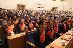 见义勇为一等功的那些英雄们：会害怕，但他们选择挺身而出图片