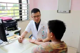 针对孩子消化和免疫紊乱，中山三院儿童针灸调理门诊开诊图片