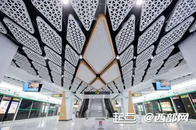 向北跨！西安地铁10号线一期国庆节前通车试运营图片
