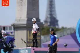 11岁队员郑好好亮相奥运会滑板赛场图片