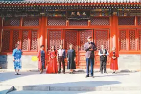 以诗歌倾诉游子情（侨界关注）图片