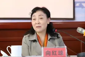 哭着忏悔的落马女正厅、自称“土皇帝”的公安厅副厅长，案件细节披露！图片
