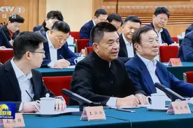 新希望集团董事长刘永好：当好老农人，培育好新农人图片