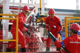 中国石油辽河油田创造参加全国井下作业工职业技能竞赛最好成绩图片