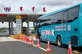 粤西往返香港更快捷，粤港直通巴92班次直通深中通道图片