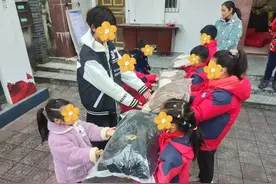 丽水缙云：温暖“衣”冬，千件新衣点亮儿童冬日希望图片