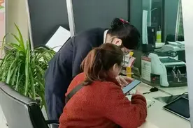 工行庆阳西峰北街支行：献万分热情礼待 做无声贴心服务图片