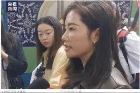 被拐女孩坟前哭了一夜发誓讨回公道图片