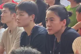 王丽丽：重返球场那天，我梦里全是那条受伤的左腿图片