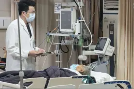 他们用医者仁心守护万家团圆，有一种年味叫医务人员的“坚守”图片