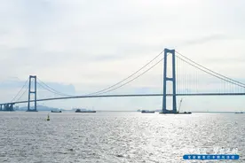 海上看“巨龙”！宝安首发“深中通道”打卡，开启海上深中通道新玩法图片