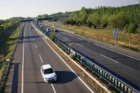 新车2000公里不到就跑高速，会毁车吗？看完你就知道了图片