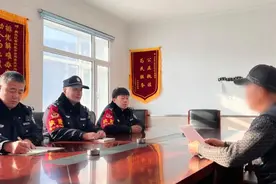 情况不对！一老人离婚39年，却意外发现……图片