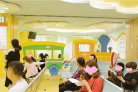 孩子上吐下泻，这个病进入高发期图片