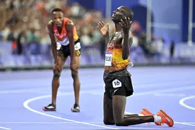 巴黎奥运会 | 田径综合：乌干达名将切普特盖男子万米夺冠 美国刷新4X400米混合接力世界纪录图片