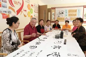 幼儿园转型养老，乃市场理性选择 | 新京报社论图片