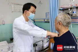 陈耀华：爱好文艺的医疗组长 用真诚对待每一位患者丨名医风采秀②图片