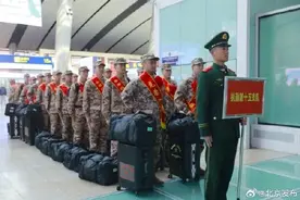 新兵请入列！北京武警2025年春季新兵陆续抵京图片
