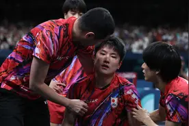 日本乒乓男团惨遭大逆转，张本智和战到极限崩溃：最后我们输了，我宁愿去死图片