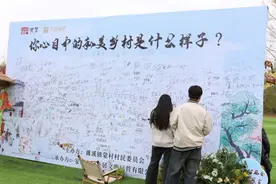 2024年安徽省淮北市濉溪县蒙村民俗美食庙会举行图片