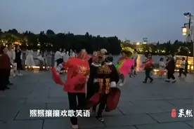 果然视频|大明湖的夜 绚丽而多彩图片