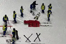 刚刚，耀雪冰雪世界回应游客相撞受伤事件！ 第六人民医院骨科主任也有话说图片