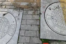 修复破损路面，消除安全隐患图片