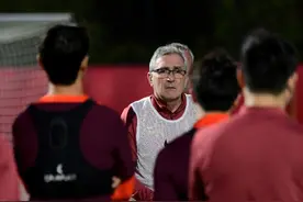 两连胜势头正盛的国足能否击败日本队？伊万：没有什么不可能图片