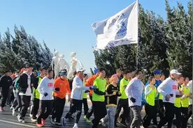世界孤独症日：向阳奔跑 与爱同行图片