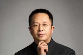 全国政协委员周鸿祎：推动大模型垂直化、产业化落地，加速形成新质生产力图片