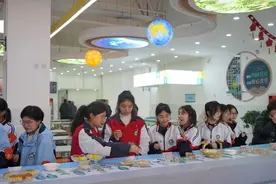 喀什第六中学举办第一届“上海美食节”图片