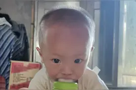 永州老夫妻捡到婴儿抚养2年，为他寻亲4月未果：找不到会继续养下去图片