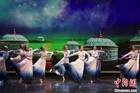 多伦多华星艺术团主办第16届“夏夜舞动民族风”晚会图片