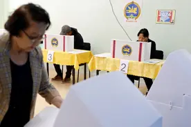（外代一线）蒙古国国家大呼拉尔选举投票开始图片
